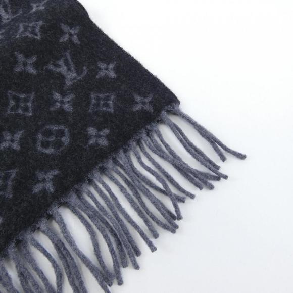 LOUIS VUITTON Monogram Cashmere Muffler - Picture 2 of 4